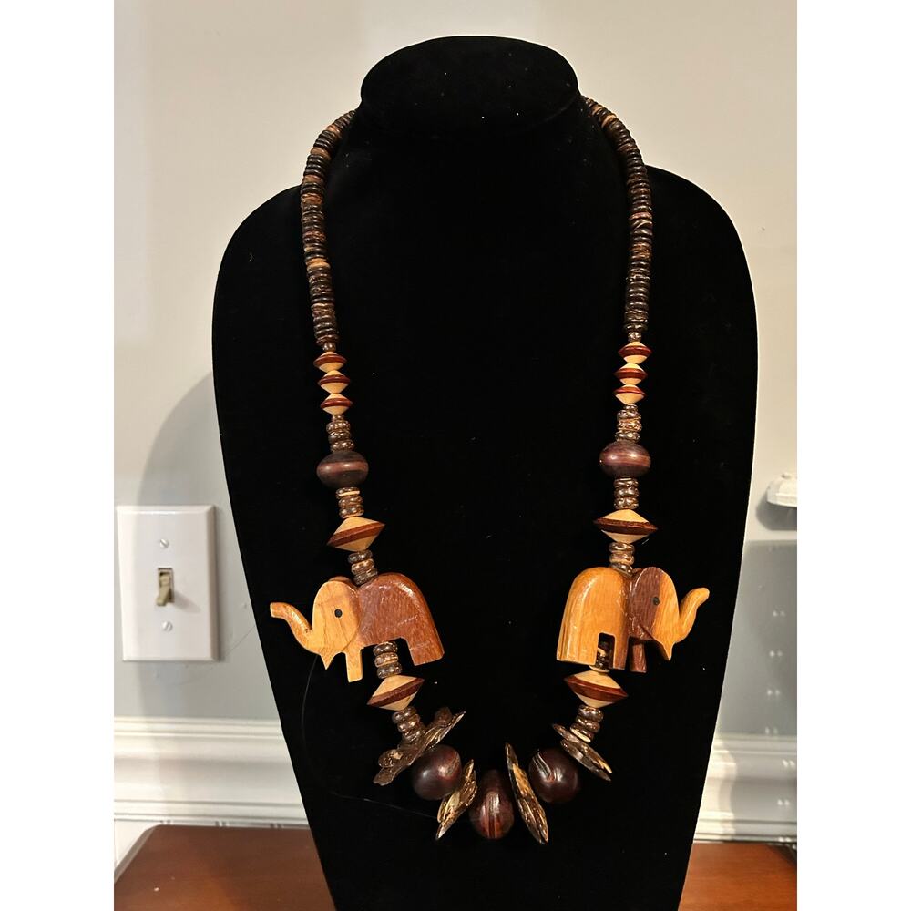 Vintage Handcrafted Carved Elephant Necklace Brown Beaded Statement Boho - Picture 6 of 12